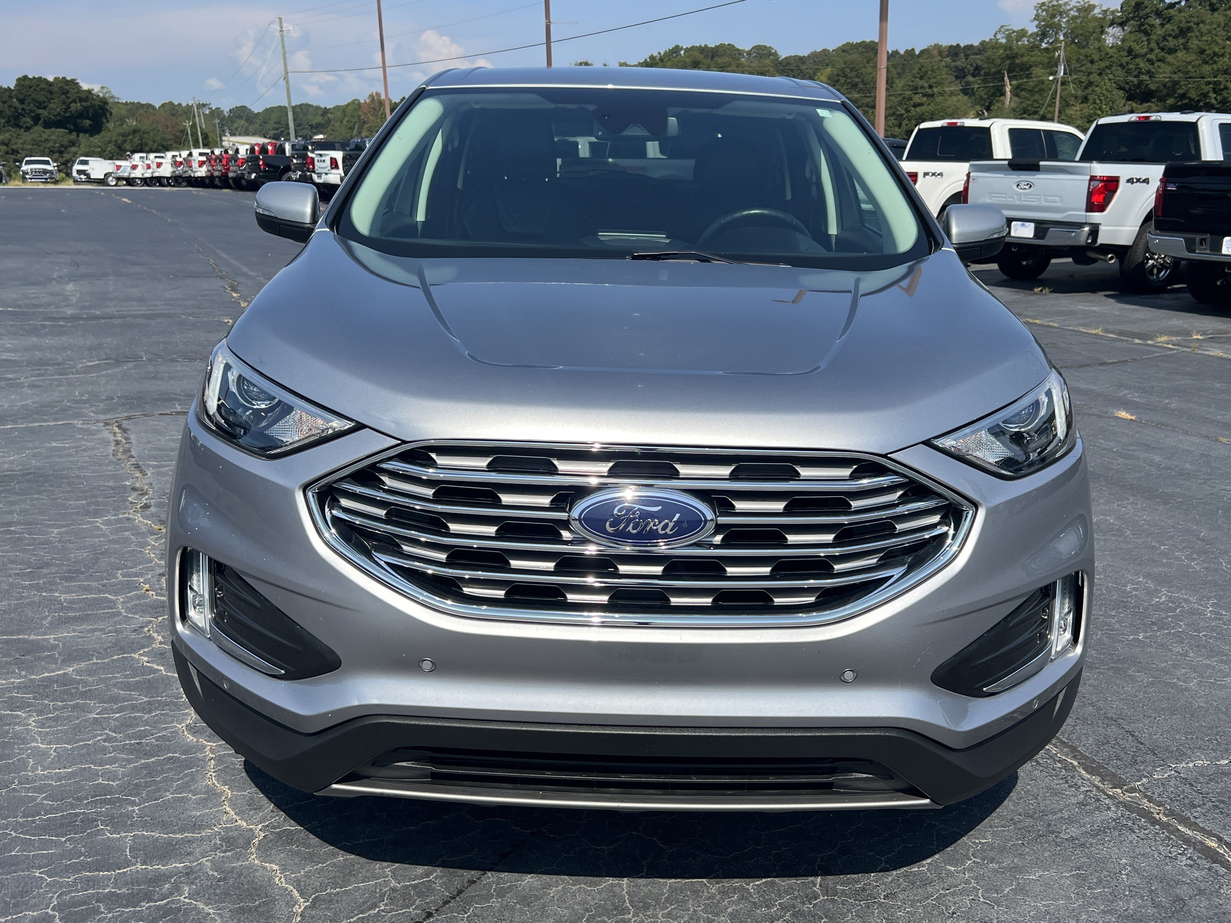 Certified 2024 Ford Edge Titanium AWD/4WD image 3