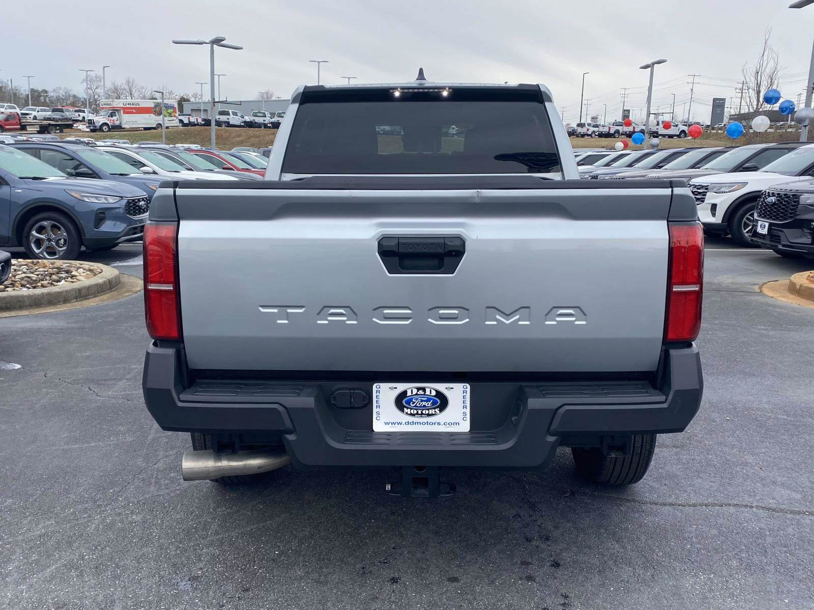 Used 2025 Toyota Tacoma SR RWD image 5