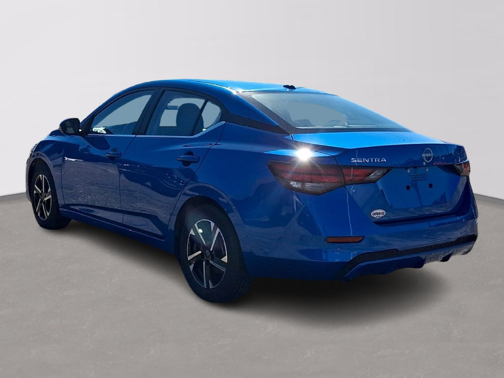 Used 2025 Nissan Sentra SV FWD image 4