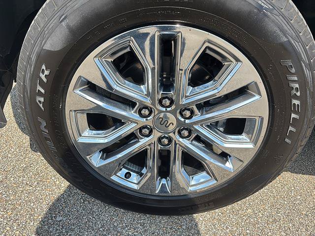 Certified 2025 Ford F150 King Ranch AWD/4WD image 9