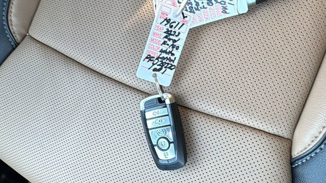 Certified 2023 Ford F150 Lariat w/ Equipment Group 502A High image 28