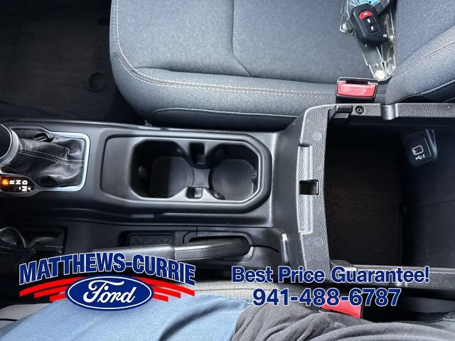Used 2024 Jeep Wrangler Unlimited Sport AWD/4WD image 21