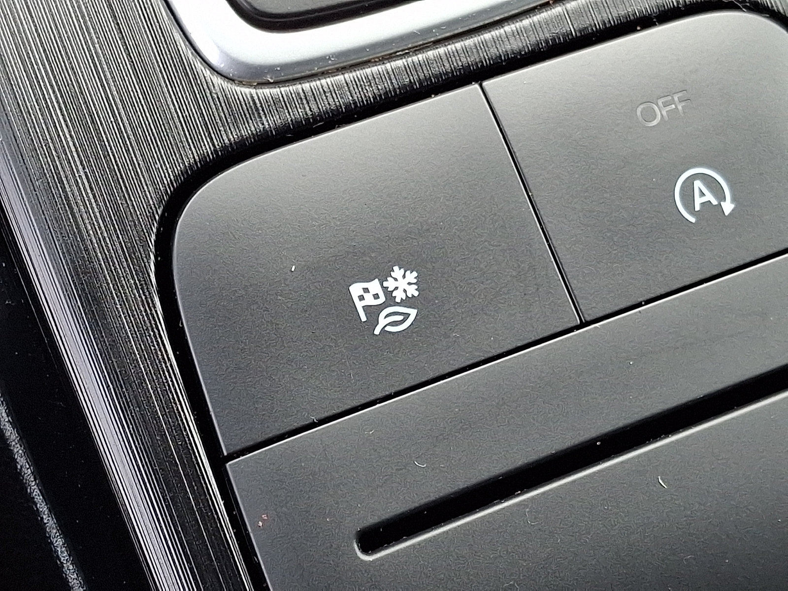 Certified 2023 Ford Escape Active AWD/4WD image 23