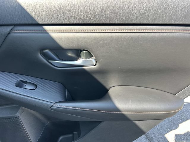 Used 2022 Nissan Sentra SR w/ SR Premium Package FWD image 21
