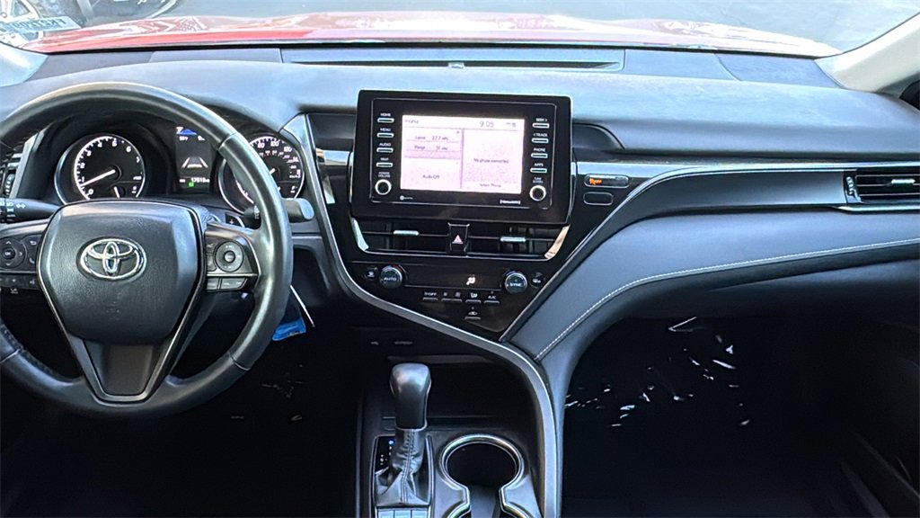Used 2023 Toyota Camry SE image 9