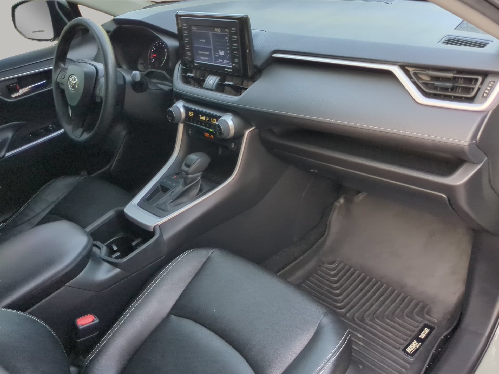 Used 2022 Toyota RAV4 XLE w/ Convenience Package FWD image 49