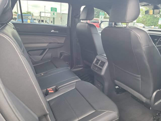 Used 2023 Volkswagen Atlas Cross Sport SEL AWD/4WD image 28