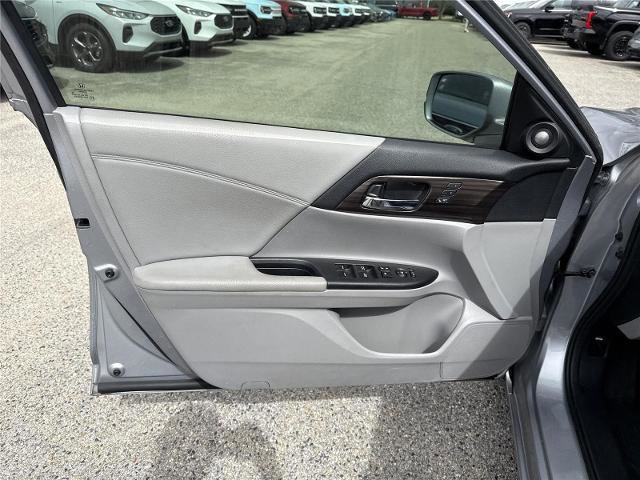 Used 2017 Honda Accord EX-L image 23