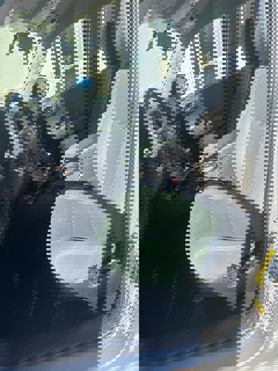 Used 2017 Toyota Tacoma SR image 11