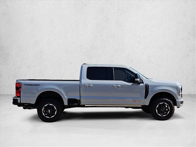 Certified 2025 Ford F250 Platinum w/ Tremor Off-Road Package AWD/4WD image 4