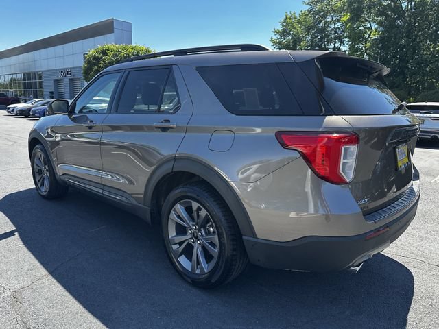 Certified 2021 Ford Explorer XLT w/ Equipment Group 202A AWD/4WD image 7
