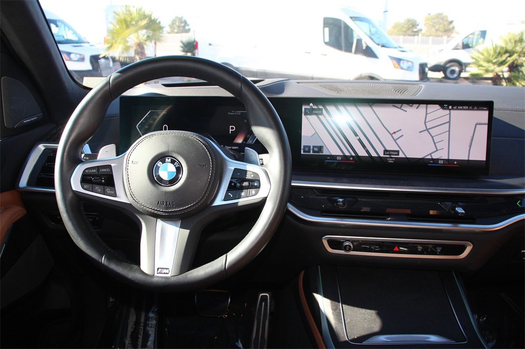 Used 2023 BMW X7 xDrive40i w/ M Sport Package image 17