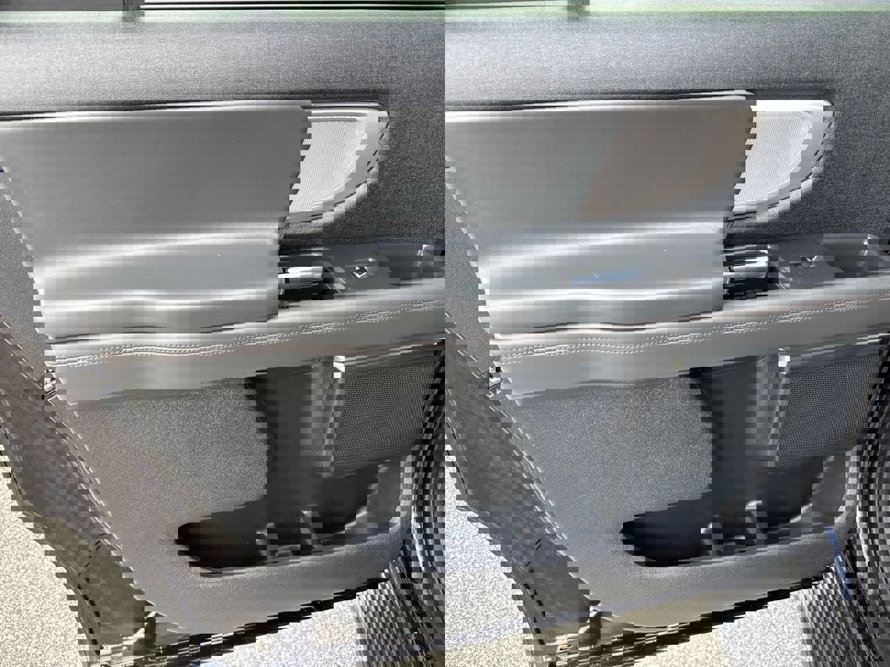 Certified 2025 Ford Expedition Max Active image 24