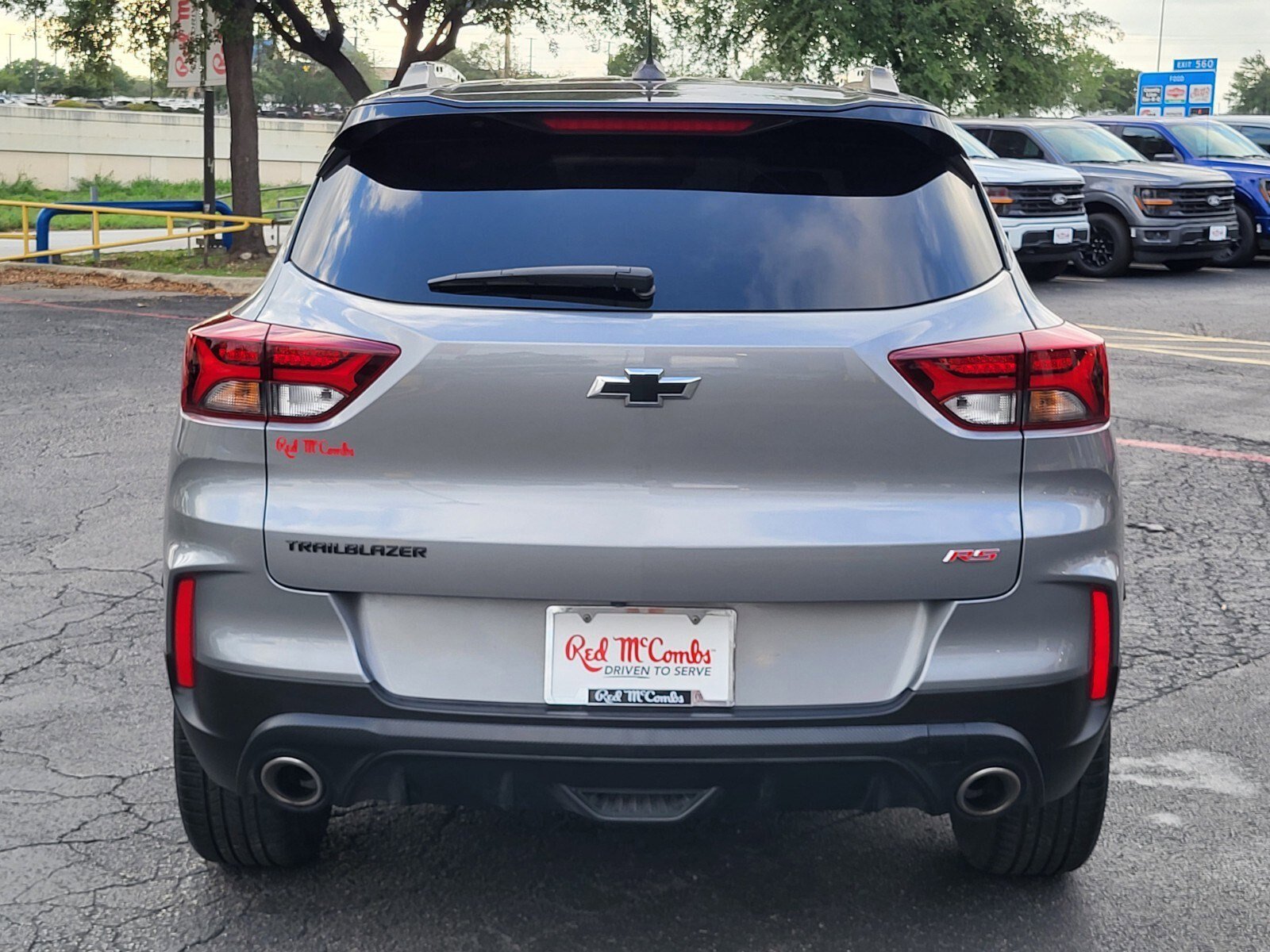 Used 2023 Chevrolet TrailBlazer RS w/ Convenience Package FWD image 5