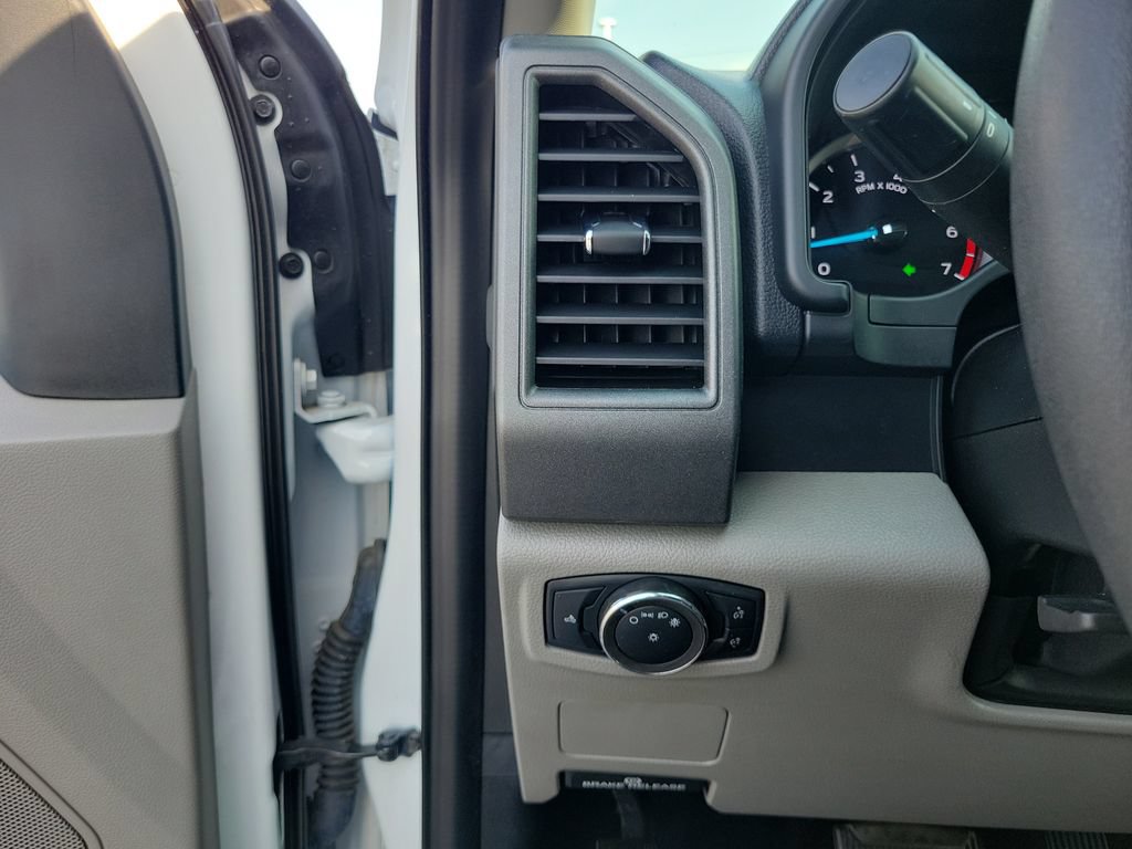 Certified 2020 Ford F250 XL w/ STX Appearance Package AWD/4WD image 22