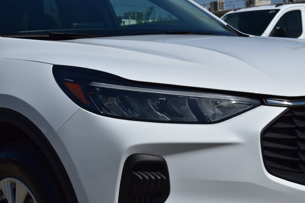 Certified 2023 Ford Escape Active AWD/4WD image 4
