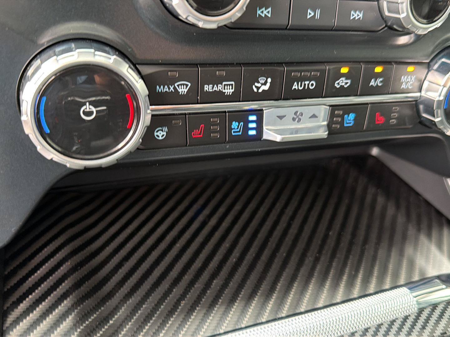Certified 2025 Ford F150 Raptor AWD/4WD image 29