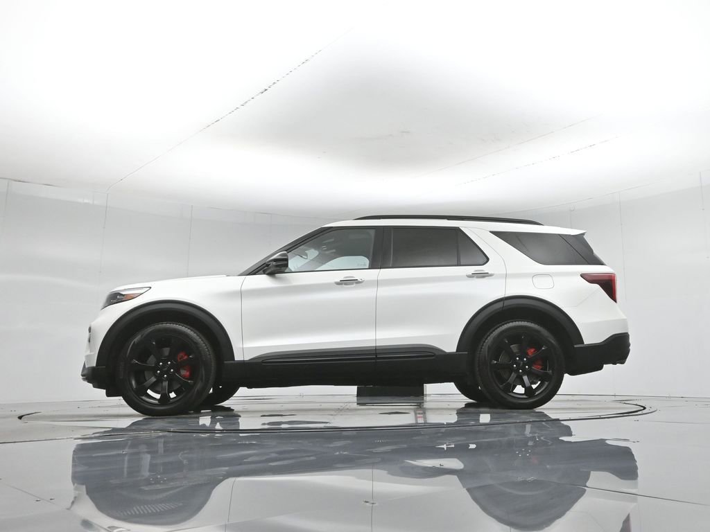 Certified 2023 Ford Explorer ST w/ Equipment Group 401A AWD/4WD image 8
