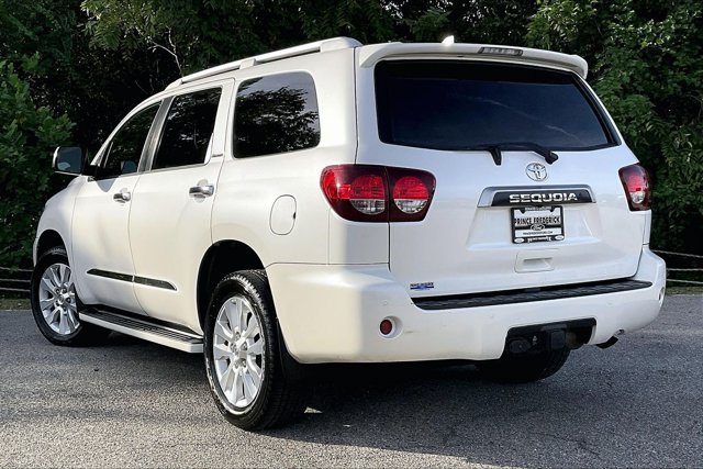 Used 2021 Toyota Sequoia Platinum AWD/4WD image 12