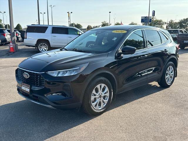 Certified 2024 Ford Escape Active w/ Tech Pack #2 image 2