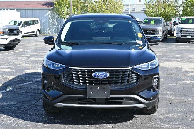Certified 2024 Ford Escape Platinum AWD/4WD image 6