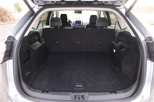 Certified 2024 Ford Edge Titanium image 7