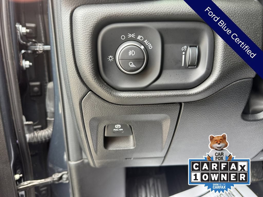 Used 2025 RAM 1500 Warlock AWD/4WD image 37