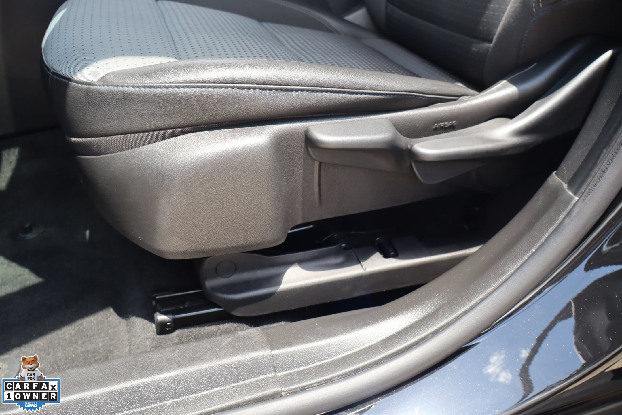 Used 2025 Chevrolet Trax LT w/ LT Convenience Package FWD image 14