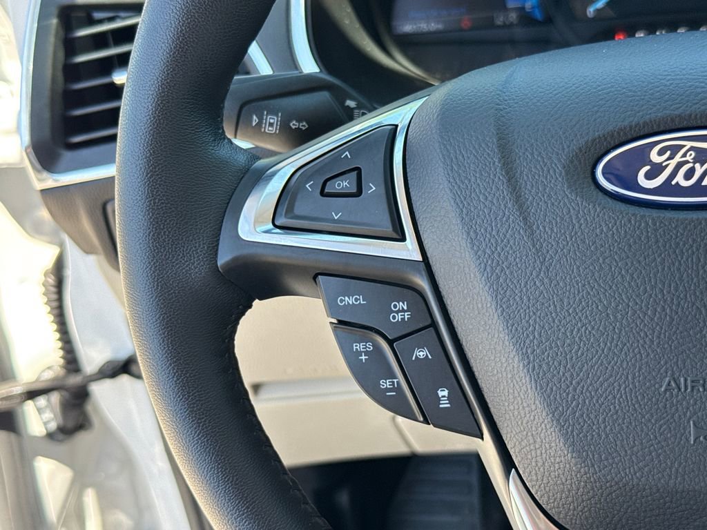 Certified 2020 Ford Edge Titanium FWD image 15