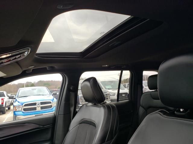 Used 2024 Jeep Grand Cherokee Altitude AWD/4WD image 13