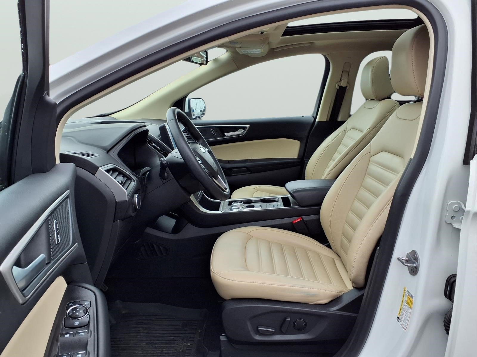 Certified 2024 Ford Edge SEL w/ Convenience Package AWD/4WD image 14