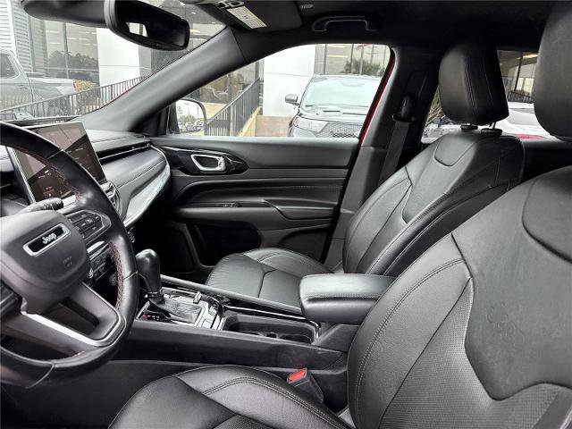 Used 2022 Jeep Compass Limited image 9