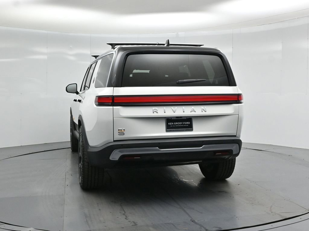 Used 2024 Rivian R1S Adventure AWD/4WD image 24