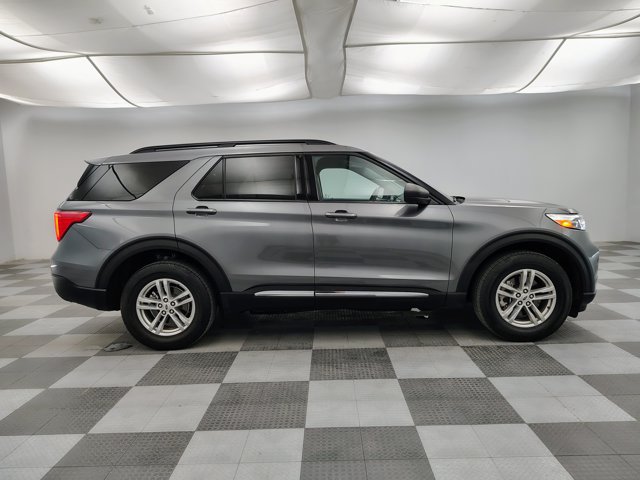 Certified 2024 Ford Explorer XLT w/ Equipment Group 202A AWD/4WD image 11