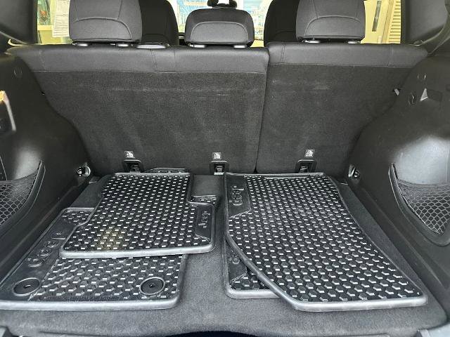 Used 2019 Jeep Renegade Latitude w/ Cold Weather Group image 5