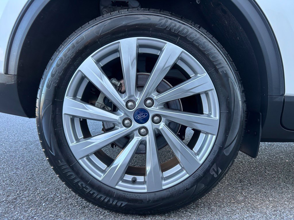 Certified 2022 Ford Escape Titanium w/ Titanium Elite Package AWD/4WD image 10