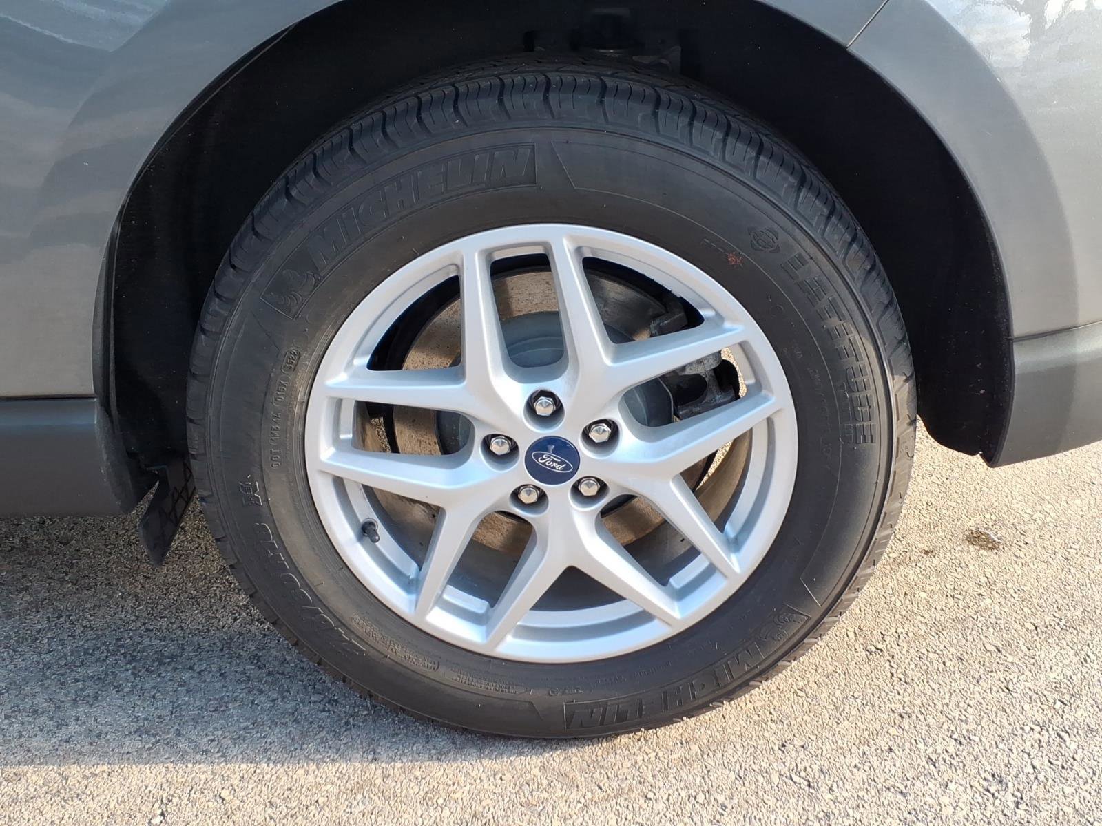 Certified 2022 Ford Edge SEL w/ Convenience Package image 10