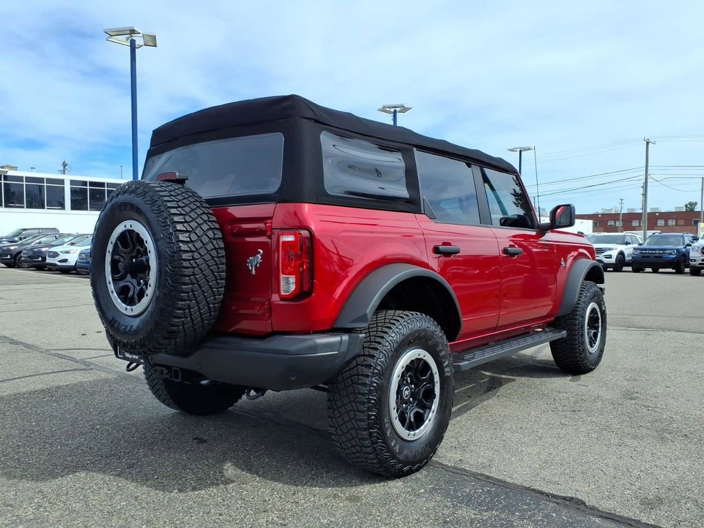 Certified 2021 Ford Bronco Black Diamond w/ Sasquatch Package image 6