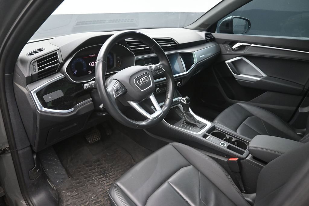 Used 2021 Audi Q3 2.0T Premium w/ Convenience Package AWD/4WD image 31