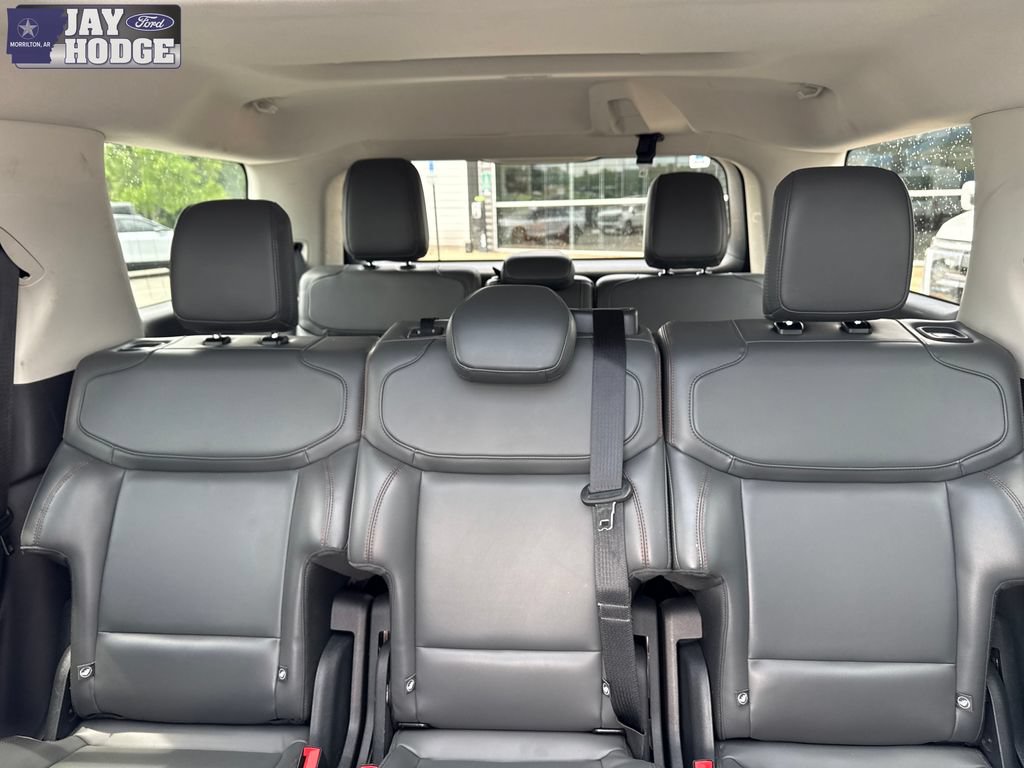 Certified 2025 Ford Expedition Active AWD/4WD image 35
