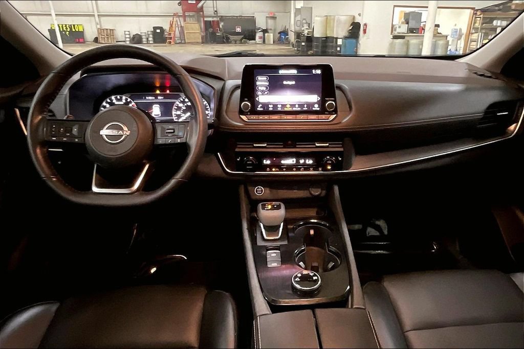 Used 2023 Nissan Rogue SV w/ SV Premium B Package AWD/4WD image 14