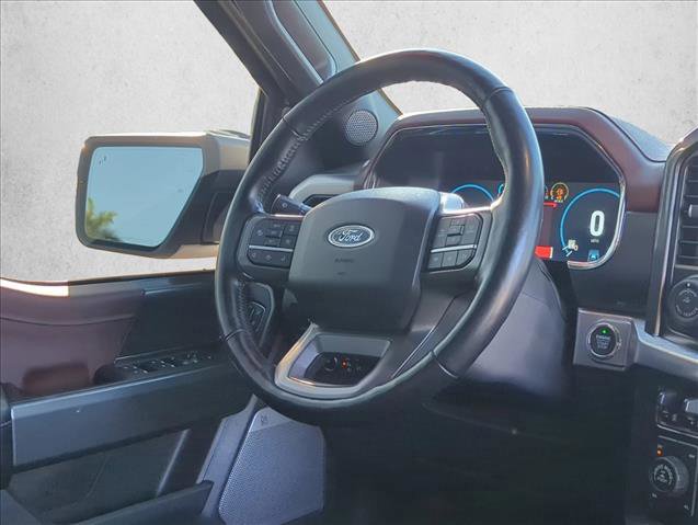 Certified 2022 Ford F150 Lariat w/ Equipment Group 502A High image 28