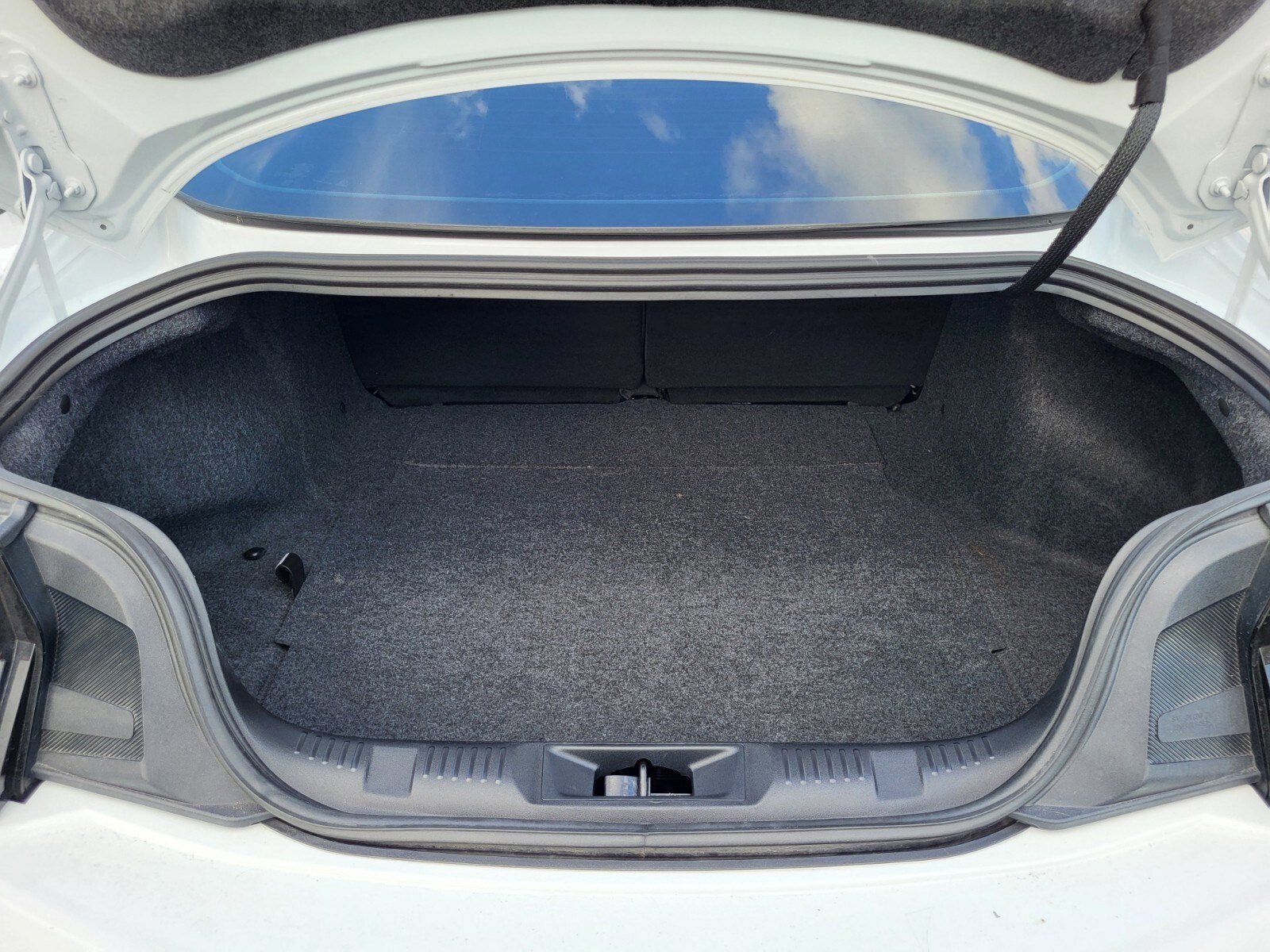 Certified 2025 Ford Mustang Coupe RWD image 30