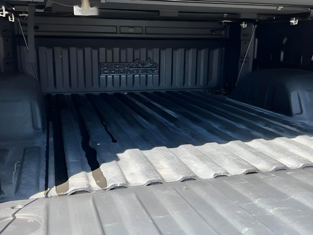 Used 2024 Chevrolet Silverado 1500 High Country image 28