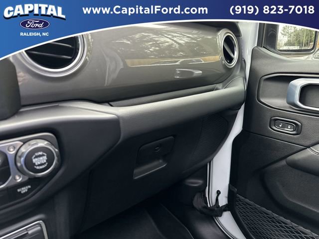 Used 2022 Jeep Wrangler Unlimited Sahara image 26