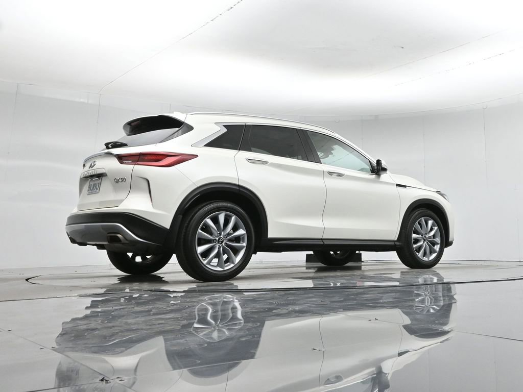 Used 2022 INFINITI QX50 Luxe image 17