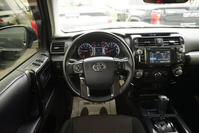 Used 2018 Toyota 4Runner TRD Off-Road AWD/4WD image 21