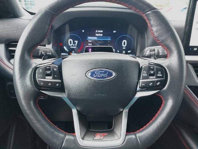 Certified 2025 Ford Explorer ST AWD/4WD image 17