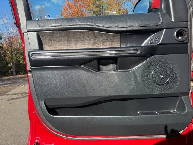 Certified 2021 Ford Expedition Limited image 30