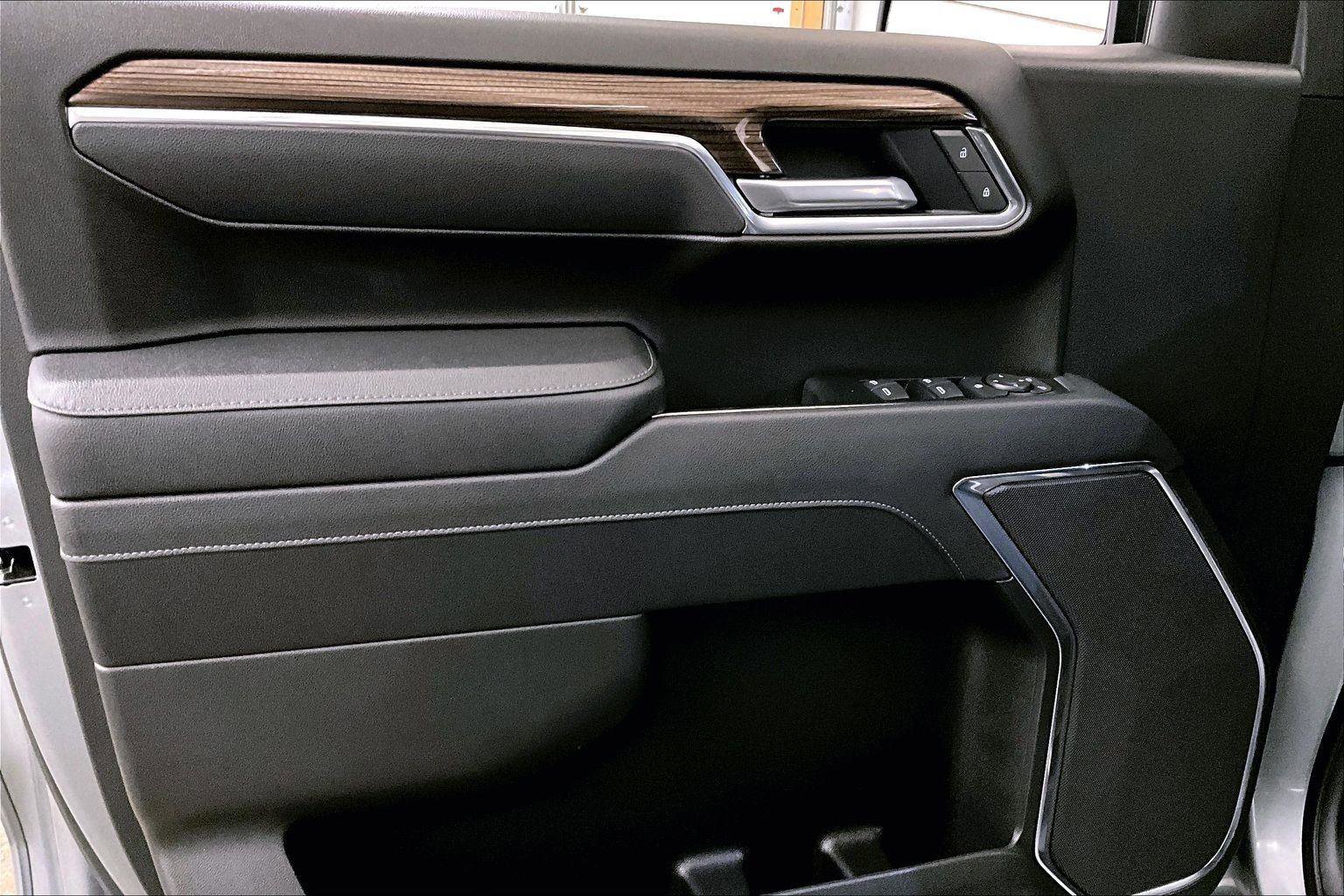 Used 2025 Chevrolet Silverado 1500 LT w/ Safety Package image 22